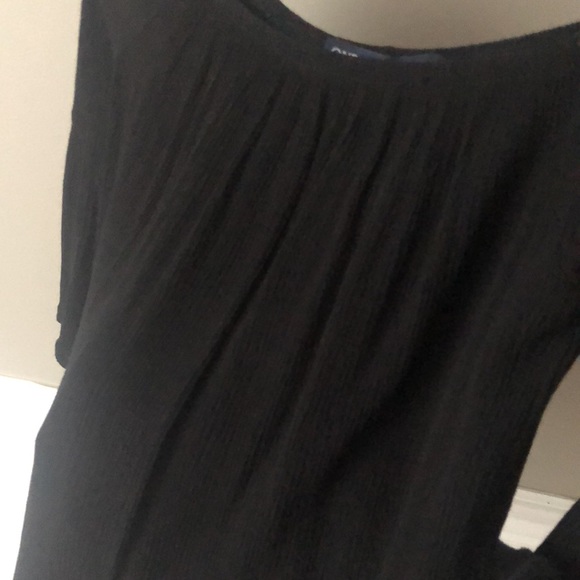 Top - Picture 3 of 6